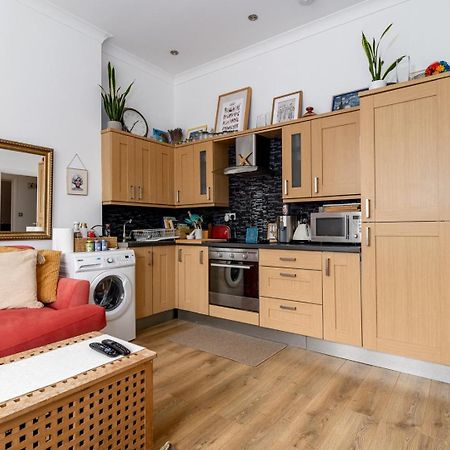 Guestready - Charming Retreat In West Green London Rom bilde